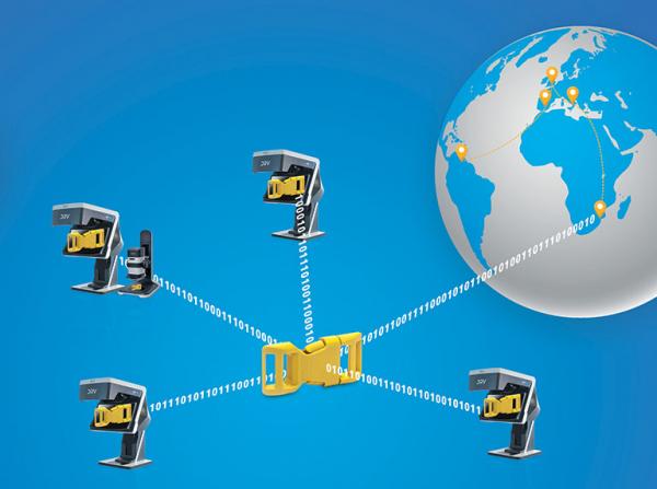 DRV-Stereo-CAM-connectivity-blue-background-768x572-1-600x447.jpg